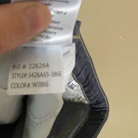 Paige denim shorts cut off distressed size 28 waist - Picture 6 of 7